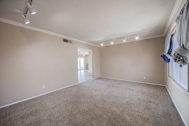 Photo - 2812 S Cottonwood Dr