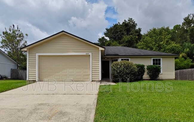 Photo - 1600 Twin Oak Dr W