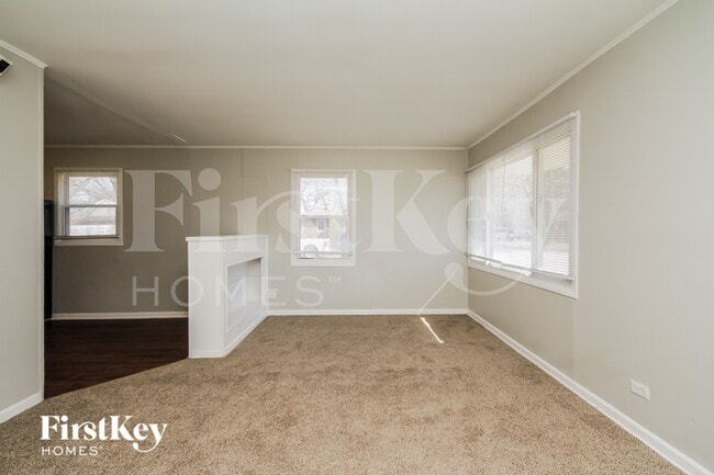 Photo - 16784 Bulger Ave