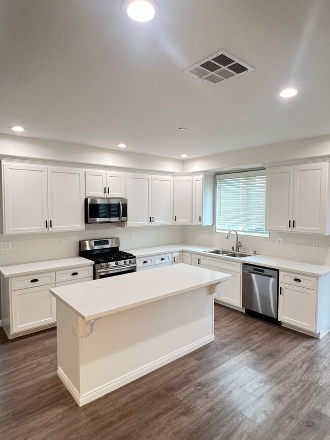 Photo - 806-808 Solano Ave Los Angeles, CA 90012 Unit 808
