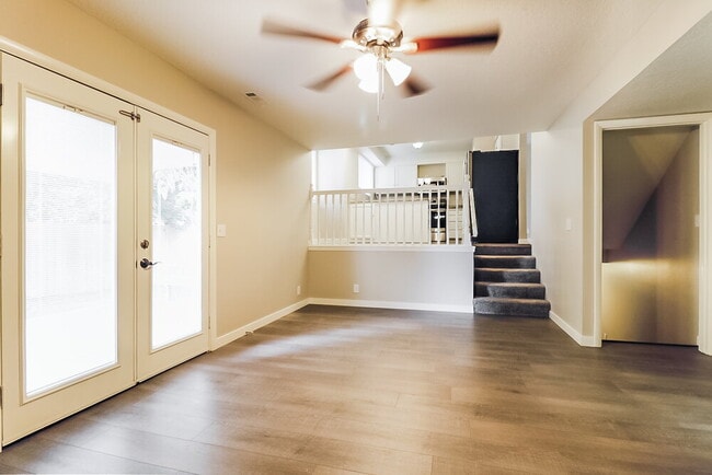 7228 Charisse Cir
