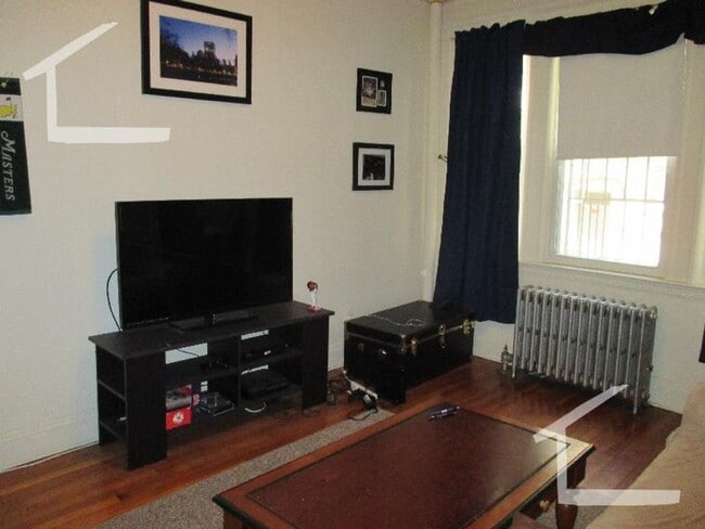 Brighton 2 bed available September 1st - Brighton 2 bed available September 1st House