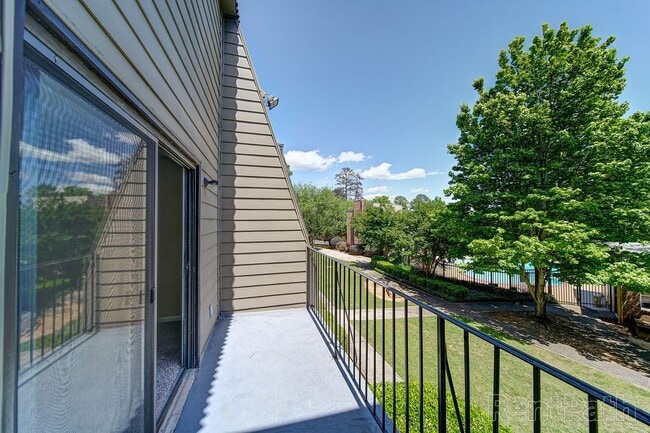 Stone Ridge Apartments