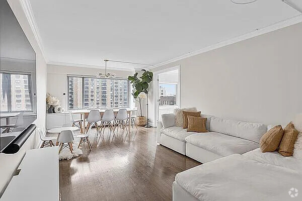 Building Photo - 20 W 64th St Unit 14OP Rental