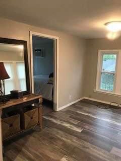 Photo - 704 1/2 W Robb Ave