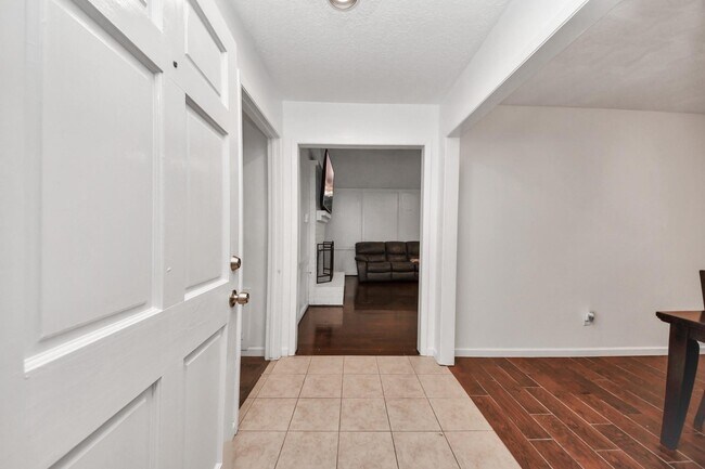 Photo - 1415 Parry-Sound
