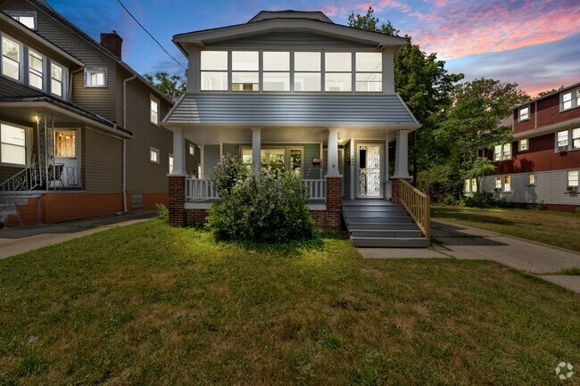 Building Photo - Reyburn Unit Reyburn DOWN Rental
