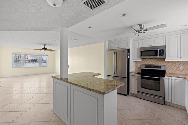 Photo - 4775 Cove Cir Unit 202