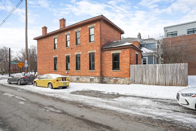 Outside, Rear - 68 E Hubbard Ave