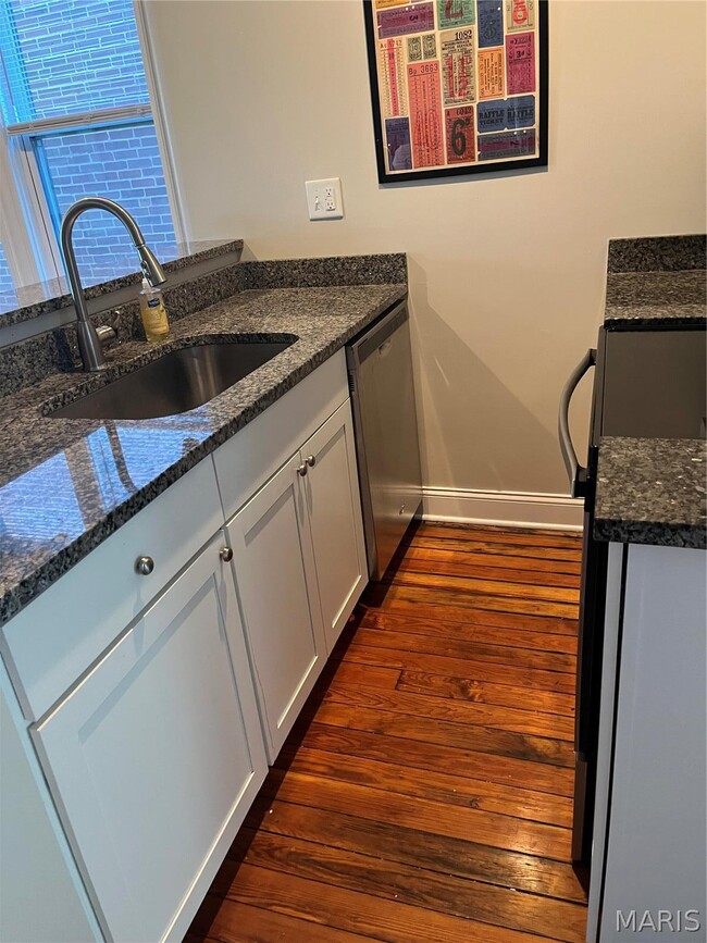 Photo - 1806 Allen Ave