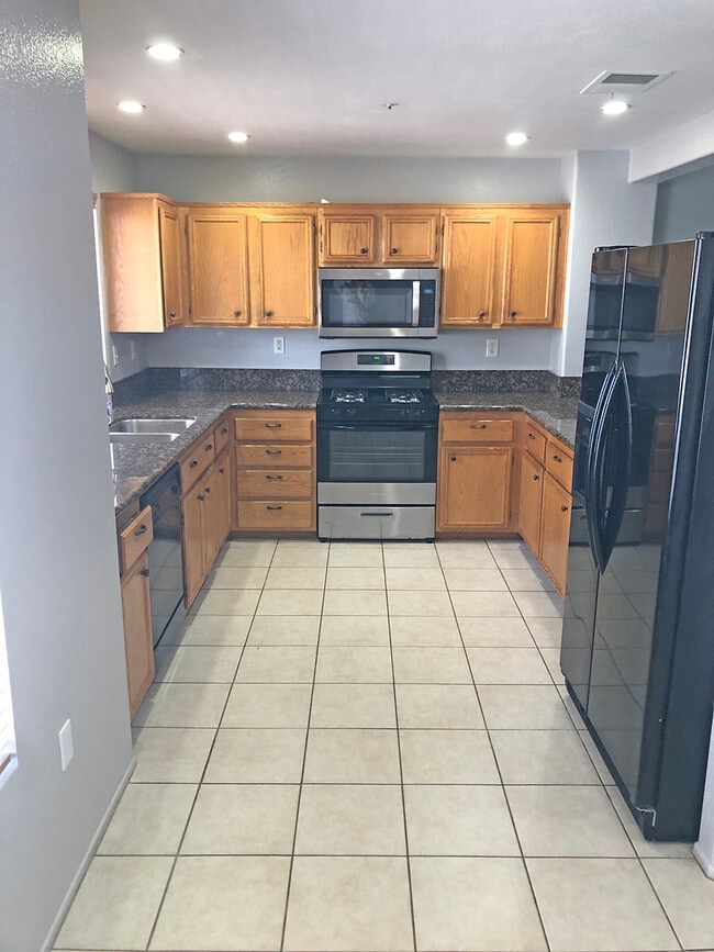 Photo - 10140 Wateridge Cir
