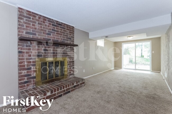 Photo - 2318 NW Chatham Pl