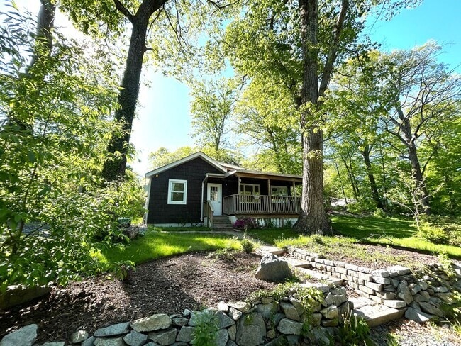 Building Photo - 95 Hillair Rd Rental