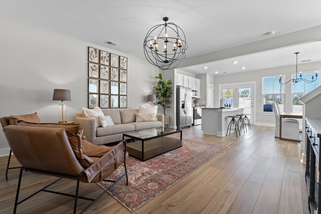 Photo - Chamberlain Pines