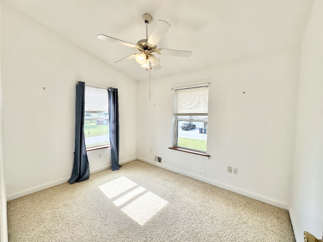 Photo - 1001 Bloom St