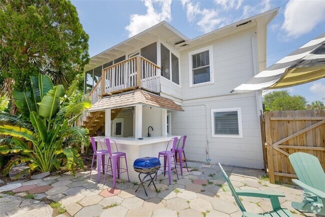 Building Photo - 618 7th Ave N Unit A Rental