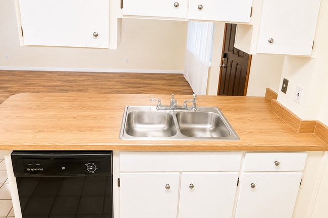 Photo - 1673 Spring Garden Ct Unidad 1673