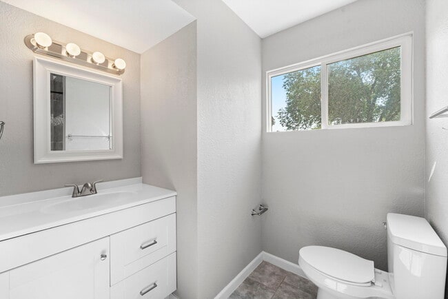 Photo - 1222 Florence Ave