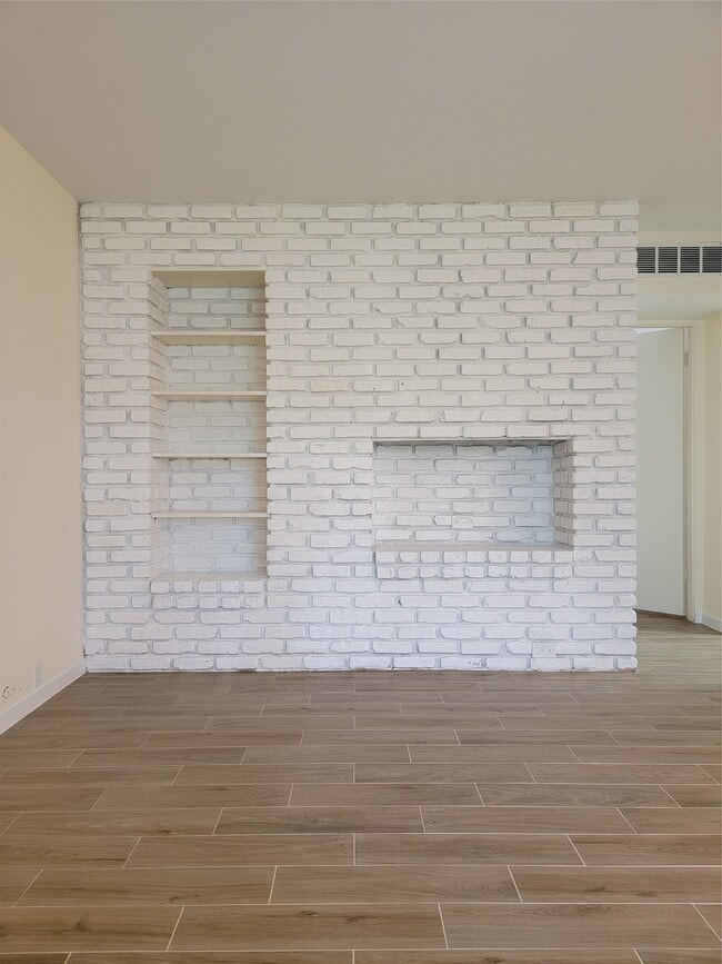 Photo - 2101 Fountain View Dr Unit 27