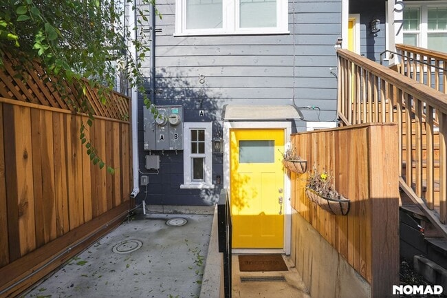 Photo - 857 McElroy St