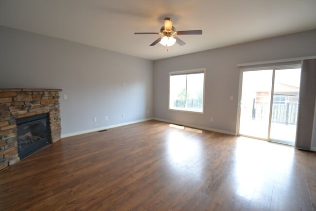 Photo - 5 Bed 3.5 Bath 3 Car Garage with AC