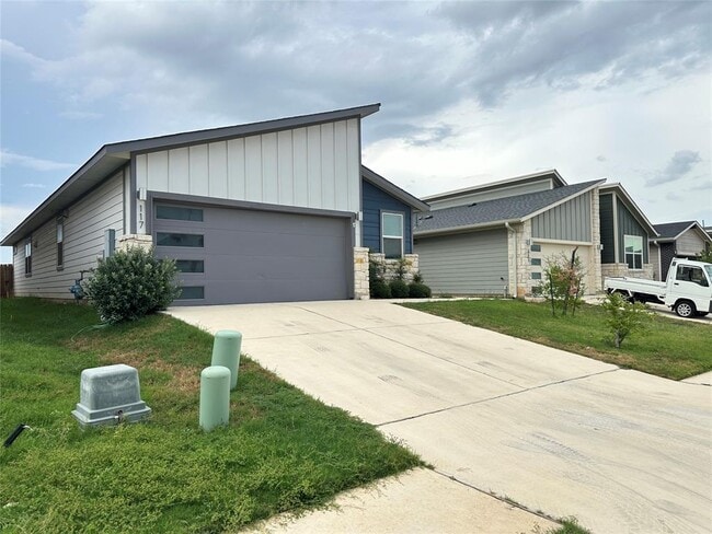 Photo - 117 Cupreata Ln