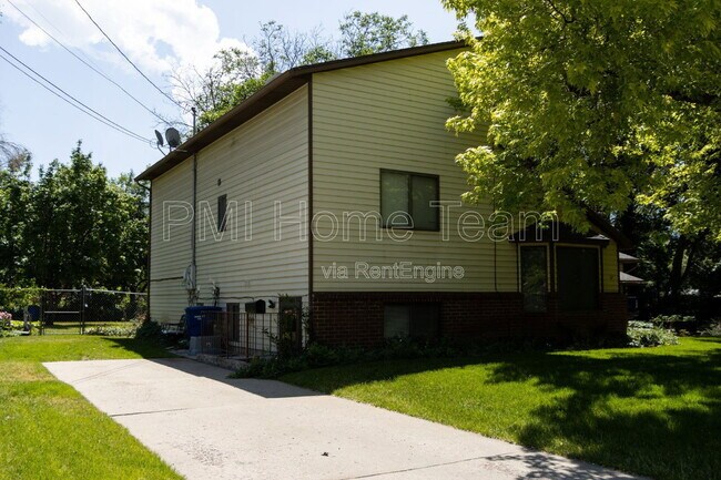 Building Photo - 1420 N Liberty Ave Unit B