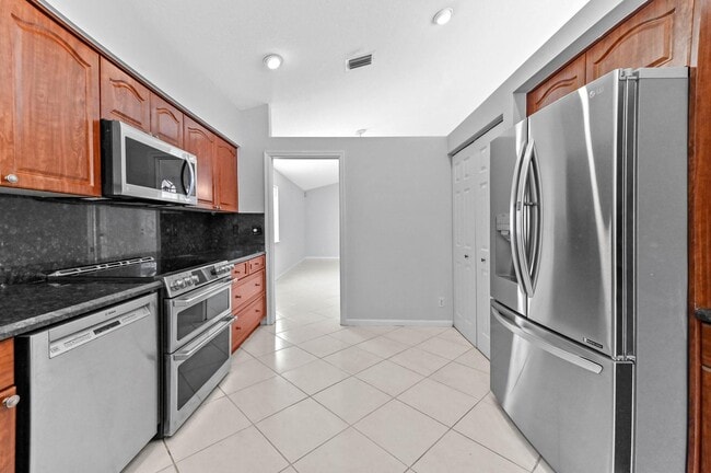 Photo - 14066 Glenlyon Ct