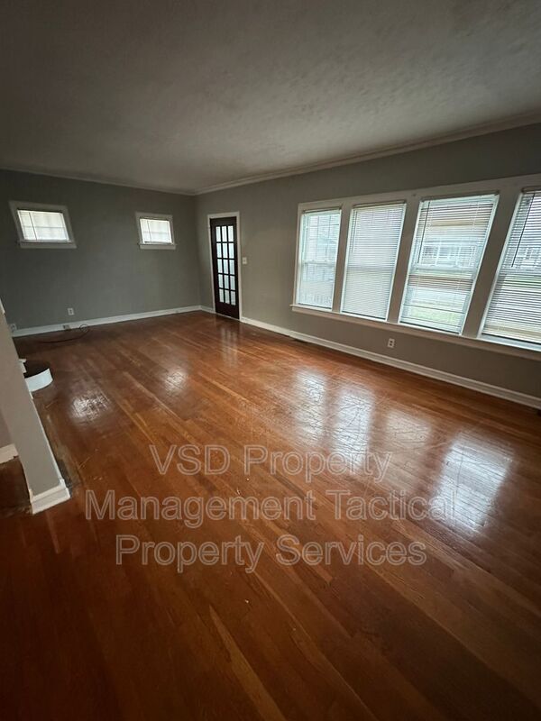 Photo - 10615 S Highland Ave