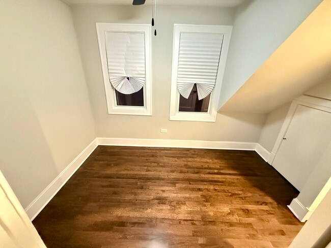 Photo - 5942 W Eastwood Ave