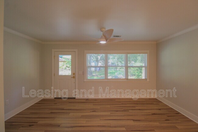 1757 Skinner Ave Unit B