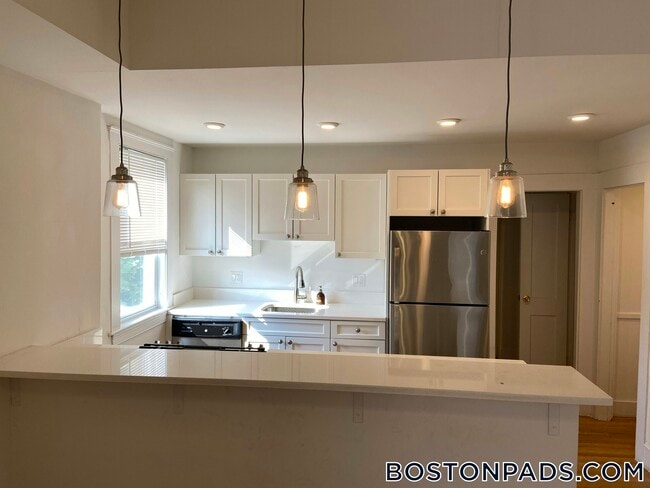 Photo - 38 Newton St Unit 2