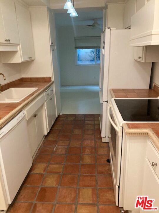 Photo - 1203 N Sweetzer Ave Unidad 104