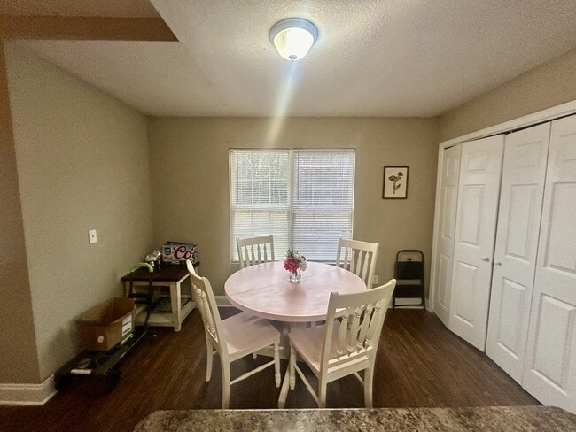 Photo - 100 Tuscany Trail