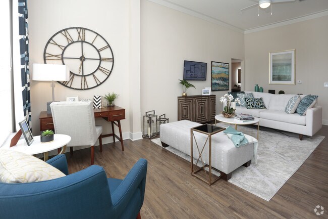 2BR,2BA_1232 SF