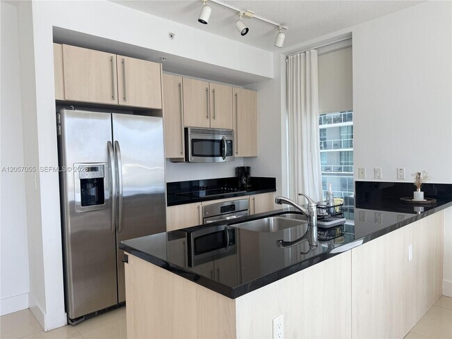 Photo - 1111 SW 1st Ave Unit 1914