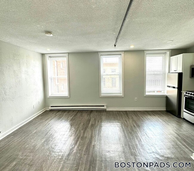 Photo - 76 Franklin St Unit 40