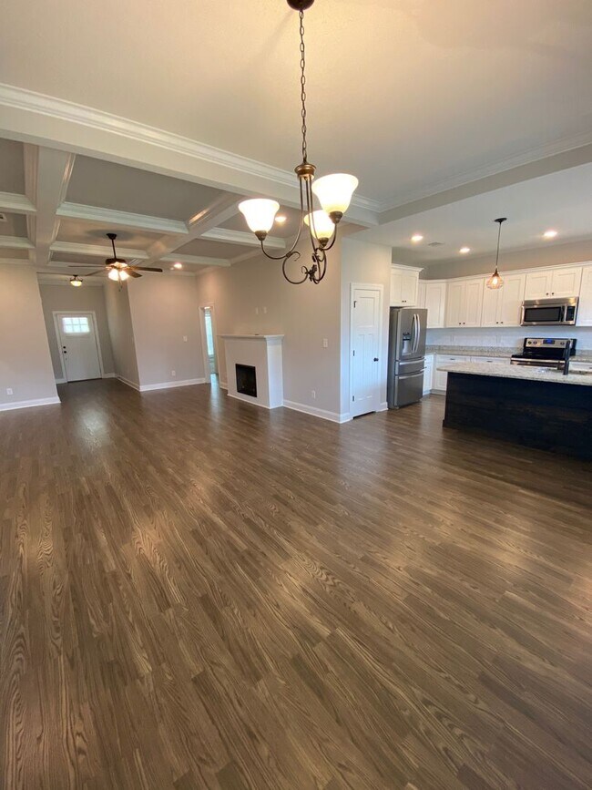 Photo - 109 Cascades Ct