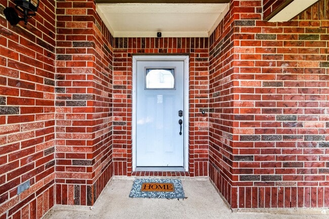 Photo - 3934 Brook Garden Ln