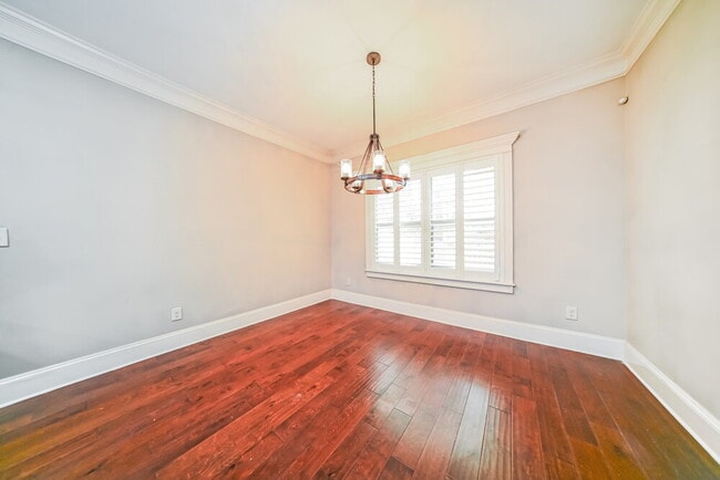 Photo - 129 Covington Terrace
