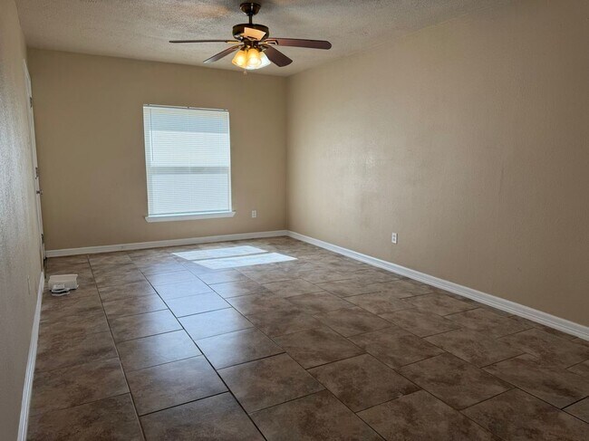 Photo - 9606 Shady Tree Ln