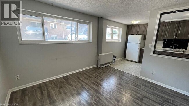 Photo - 15 Empire St Unit 2