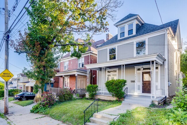 Photo - 1430 Rockland Ave
