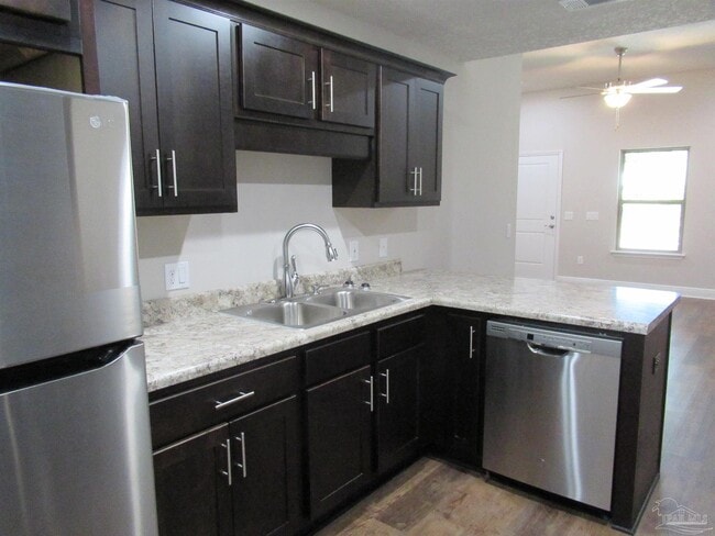 Photo - 7797 Ira Dr