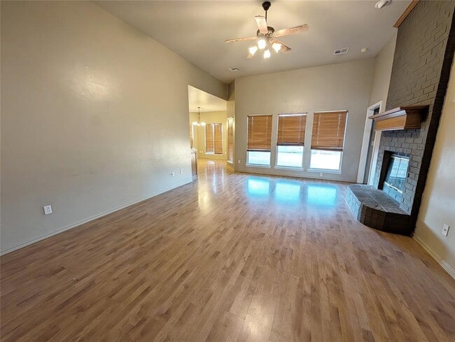 Photo - 4801 Deer Ridge Blvd