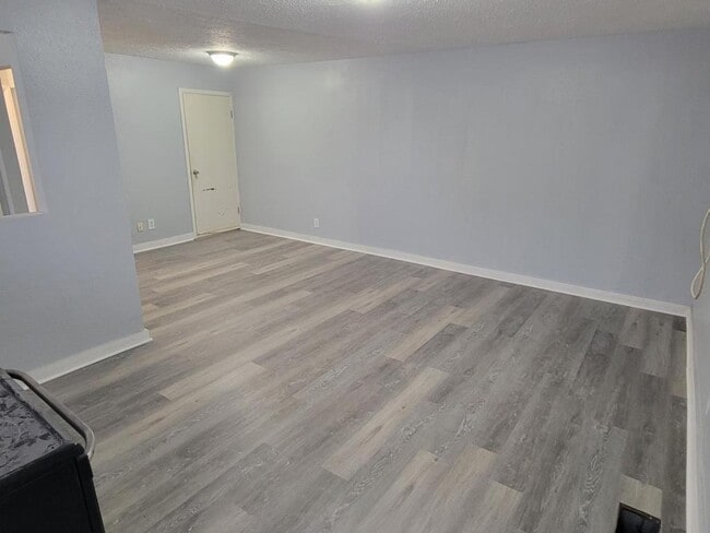 Photo - 2101 S Smithville Rd