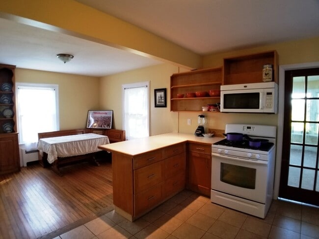 Photo - 27 Yasgur Rd