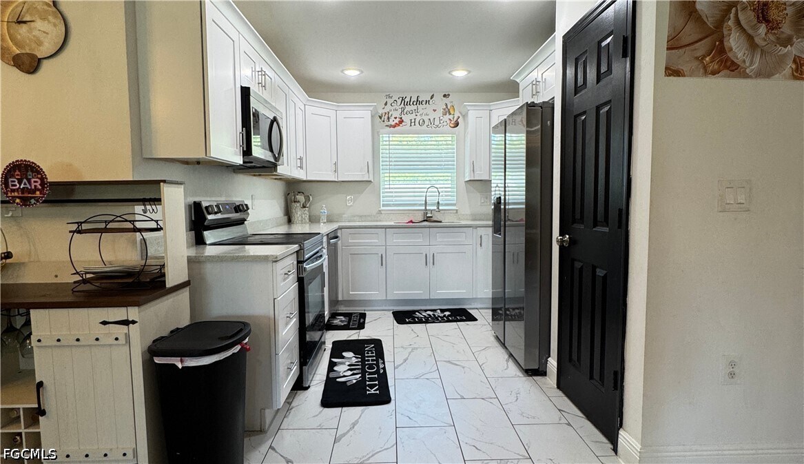 Photo - 303 E 7th St