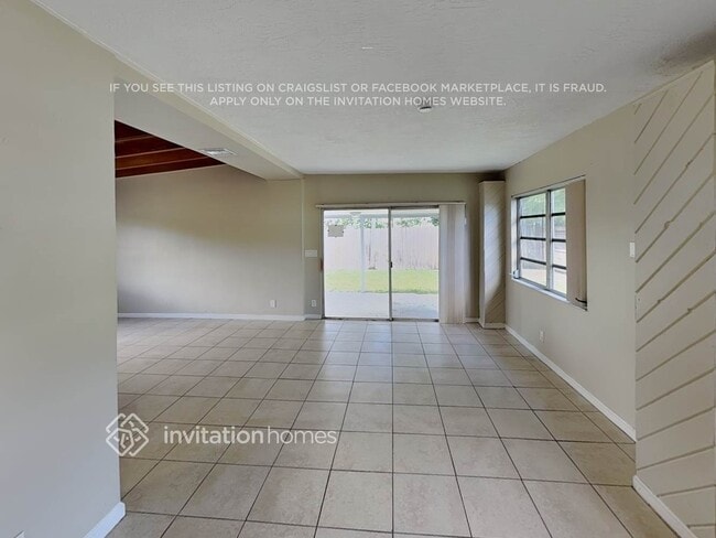 Photo - 3137 SW 15th Ct