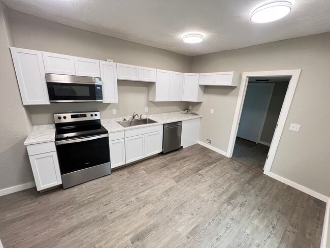 Photo - 3 Bed 2 Bath Springfield, Missouri